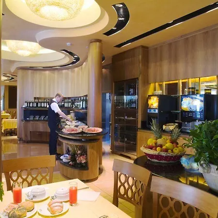 Europa 3*